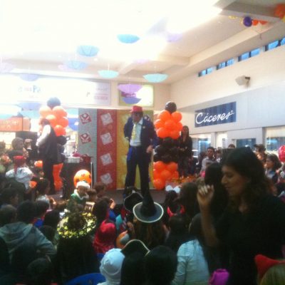 Zauberer "Magic Rossi" (Köln) - Kinderzauberei für Kinderparties, Familienfeste, Kindergeburtstag und mehr!