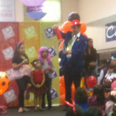 Zauberer "Magic Rossi" (Köln) - Kinderzauberei für Kinderparties, Familienfeste, Kindergeburtstag und mehr!