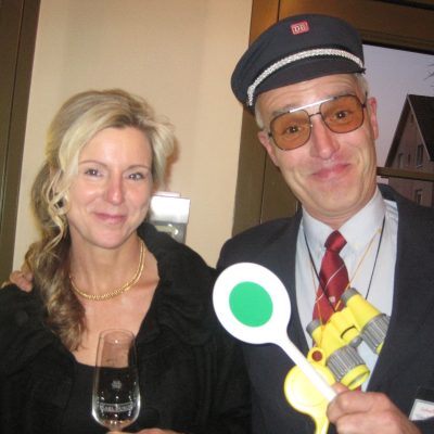 Der komische Comedy-Schaffner aus Köln kontrolliert auch gerne auf Ihrer Veranstaltung! Kontakt und Buchung: www.Walkacts.info, www.Kuenstlerteam.com, Tel.: 0221 342060